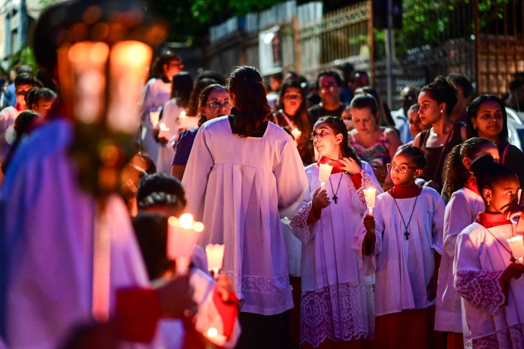 Celebração levou milhares de fiéis às ruas da cidade histórica-Leandro Couri/EM/D.A Press