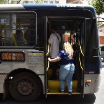 Domingo ‘sem catraca’ nos ônibus muda a rotina e é aprovado pela população - Ramon Lisboa/EM/D.A.Press