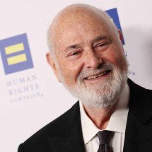 Polícia investiga morte do cineasta Rob Reiner e sua esposa como 'aparente homicídio' - MICHAEL TRAN / AFP