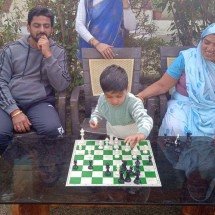 Menino de três anos se torna fenômeno mundial do xadrez - ETV Bharat