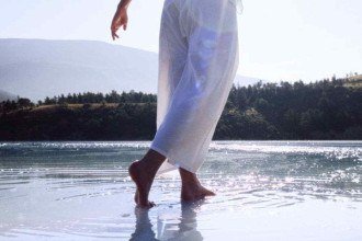 Um curso em milagres: conheça essa filosofia de vida