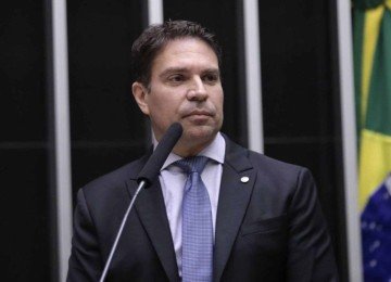 Sem cargo na PF e perto de ser cassado, Ramagem tenta escapar de extradição -  (crédito: Platobr Politica)