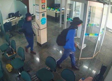 Seis pessoas, apontadas como integrantes de organização criminosa, foram indiciados por roubo a banco -  (crédito: Polícia Civil de Minas Gerais / Divulgação)