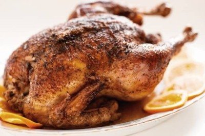 Um Chester assado na airfryer pode ser o destaque da sua ceia de Natal, garantindo pele crocante e carne suculenta. -  (crédito: Freepik)