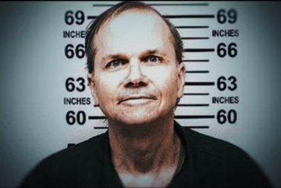 Condenado à prisão perpétua em 24/08/1981 pelo assassinato de John Lennon, um dos fundadores do Beatles, Mark Chapman tinha uma série de objeções ao músico a quem disse considerar um “impostor” e querer fama. Assim, fez tudo de forma premeditada.
 -  (crédito: Reprodução Apple TV+)