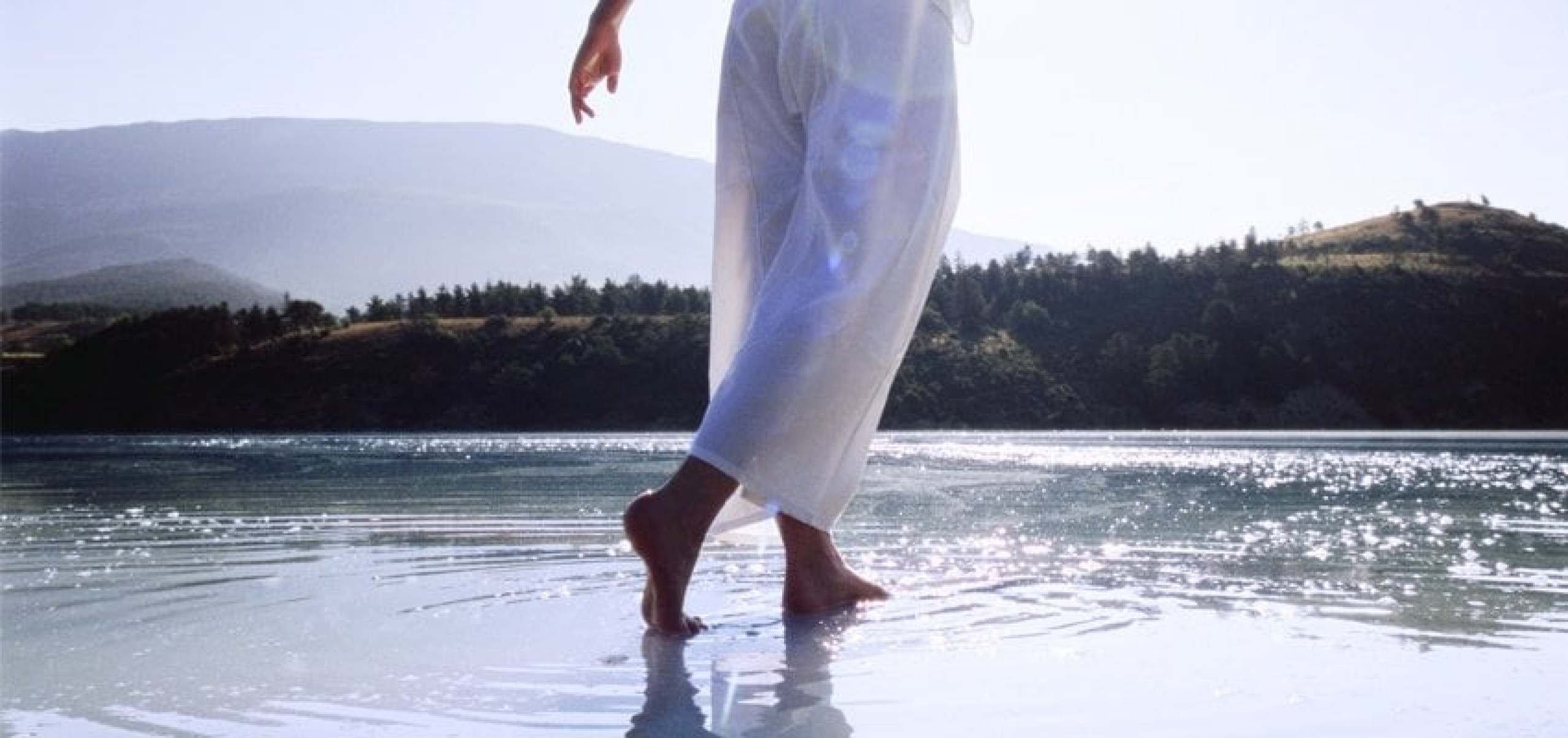 Um curso em milagres: conheça essa filosofia de vida - Wemystic