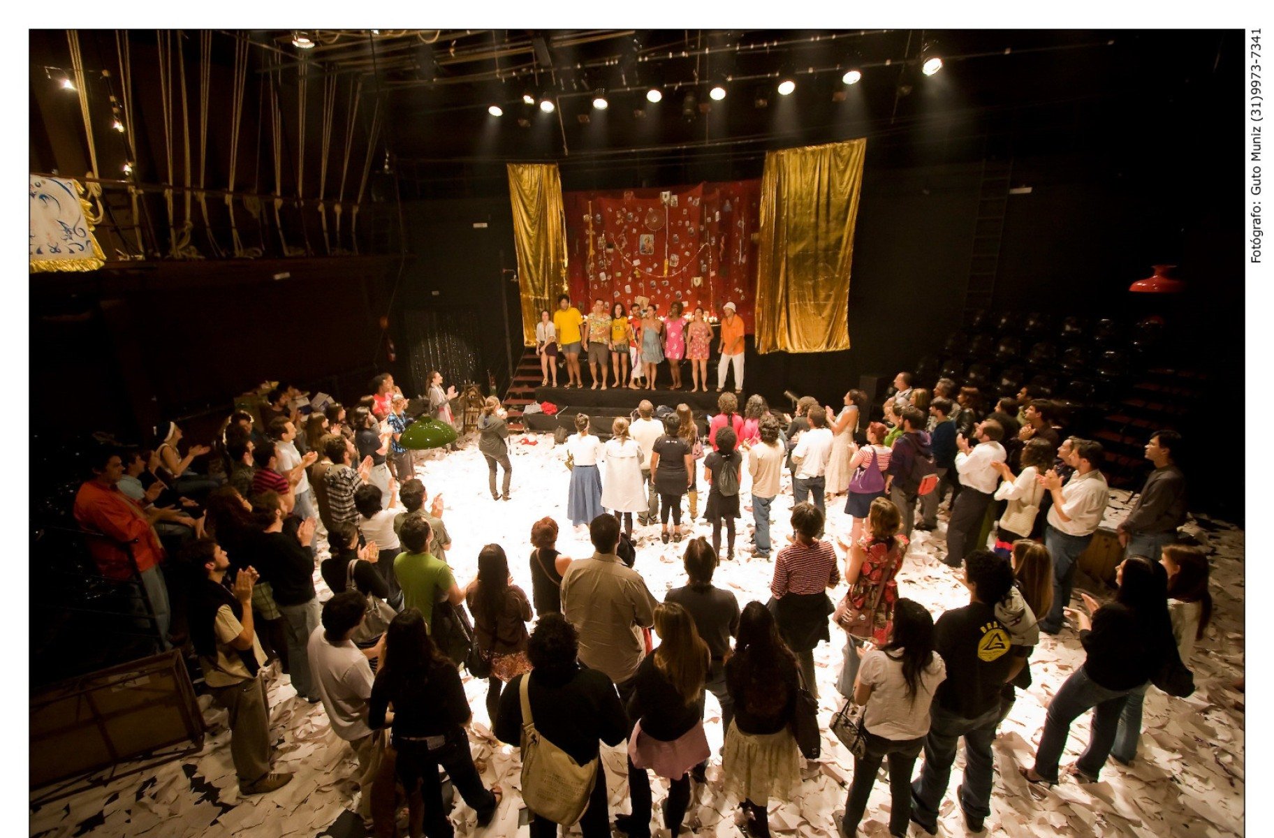 Teatro Candango, grupo de Bras&iacute;lia, se apresenta no projeto Galp&atilde;o Convida, em 2008
