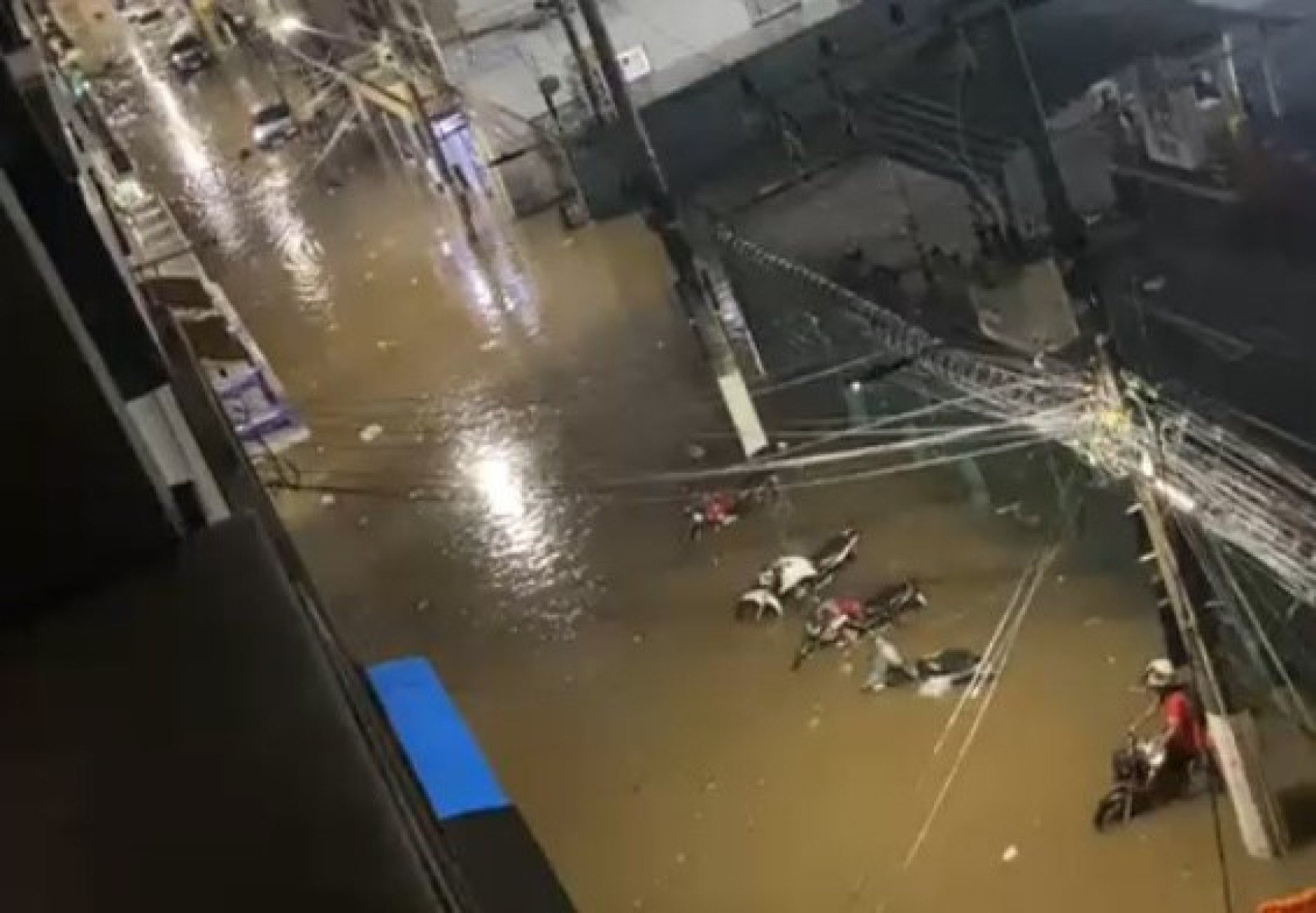 Rua Fonseca Hermes, no Centro-Redes sociais