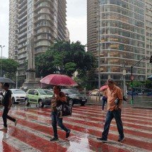 Previsão tempo para BH: saiba se continua chovendo nesta terça (16/12) - Larissa Leone/EM/D.A Press