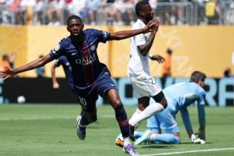 Dembélé é eleito melhor jogador do mundo no The Best da Fifa