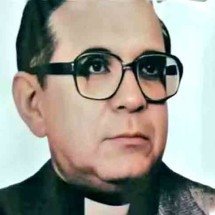 Monsenhor Waldir, tio do humorista Tom Cavalcante, pode se tornar santo - ReproduÃ§Ã£o de Redes Sociais