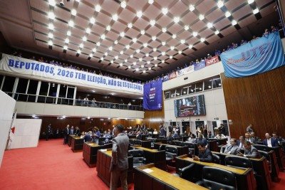 Deputados estaduais deram aval para a venda da Copasa -  (crédito: Alexandre Netto/ALMG)