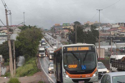 Protesto causou lentidão na manhã desta quarta-feira (17/12), na Fernão Dias -  (crédito: Edésio Ferreira/EM/D.A.Press)