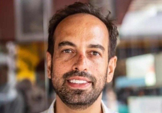 Jacques Fux celebra a diferença em novo livro infantil