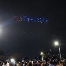 Show de drones em homenagem a Lô Borges ilumina o céu de BH - T&uacute;lio Santos/EM/D.A.Press
