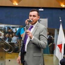 Cassada em BH, família Ganem tem sobrenome "fake" e 16 candidatos em 2 anos