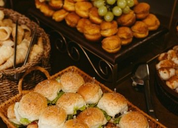 Saber quantas pessoas v&atilde;o na festa &eacute; o elemento chave no c&aacute;lculo de por&ccedil;&otilde;es para o planejamento de eventos -  (crédito: Pexels)