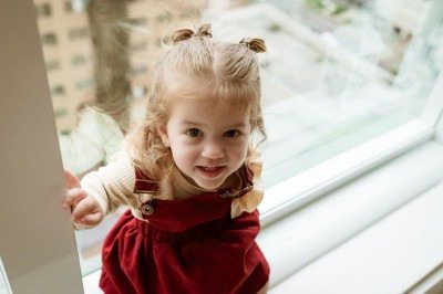 A pequena Bella utiliza o remédio desde julho de 2024, mas a Justiça determinou o recolhimento das doses que ainda estão em casa -  (crédito: Arquivo Pessoal)