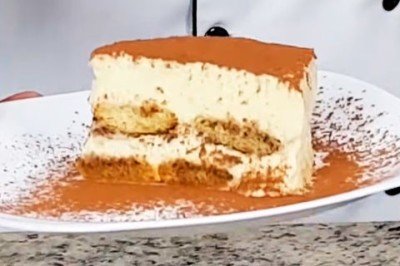 Doce tradicional italiano, tiramisù tem sua origem disputada por duas regiões e foi adaptado para outras variedades de bolos e sobremesas. Com isso, conheça a história deste prato tradicional, que se expandiu por outros locais pelo mundo e ganhou variações em sua produção.  -  (crédito: Youtube/Sandra Dias - Cake Designer )
