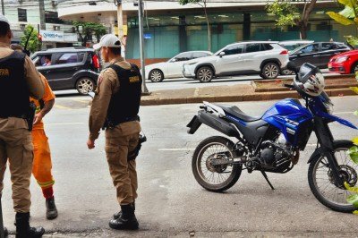 Atropelamento aconteceu na Avenida do Contorno, próximo ao cruzamento com a Rua Professor Moraes, no Bairro Funcionários, na capital mineira -  (crédito: Jair Amaral/EM/D.A.Press)