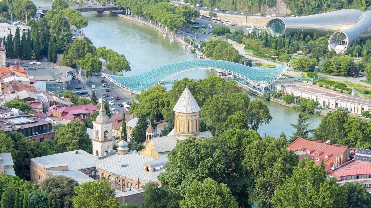 Georgia: um roteiro de 7 dias pelo país de montanhas e mosteiros - Aykut/ Pexels