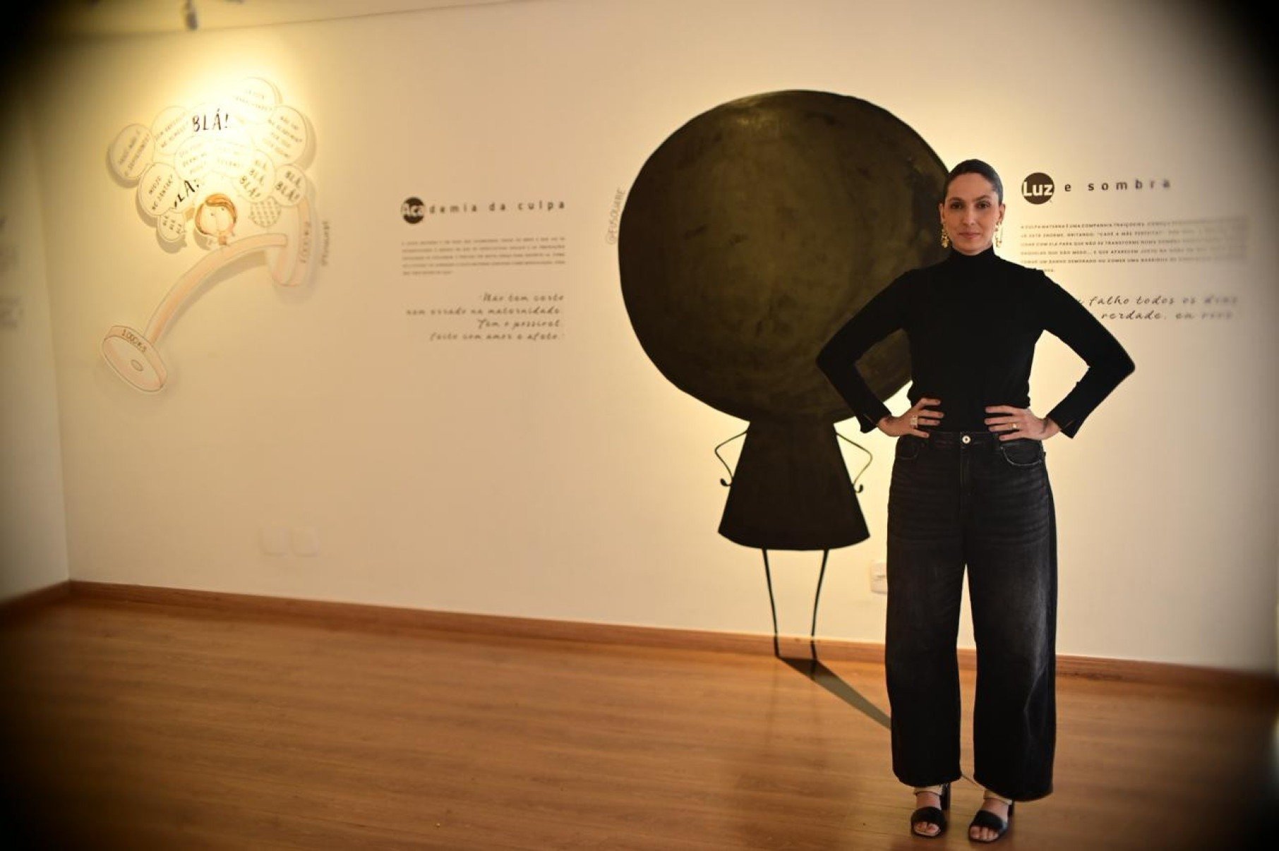 O 2º andar da casa é destinado a exposições temporárias