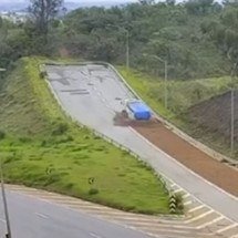 BH: caminhão usa área de fuga e evita tragédia no Anel Rodoviário
