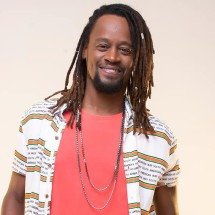 Da infância dura ao sucesso, Toni Garrido desabafa: ‘Minha vida é um milagre’ - reprodução/facebook