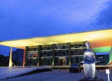 Genial/Quaest: 51% são contra dificultar impeachment de ministros do STF -  (crédito: Platobr Politica)