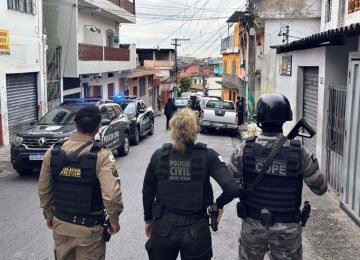 A Pedreira Prado Lopes é um dos pontos onde a Operação Escudo acontece na manhã desta sexta-feira -  (crédito: PCMG)