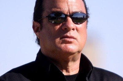 Após um longo período afastado das telas, Steven Seagal voltará a trabalhar em um novo longa de artes marciais chamado 'Order of the Dragon'. -  (crédito: Wikimedia Commons/Gage Skidmore )