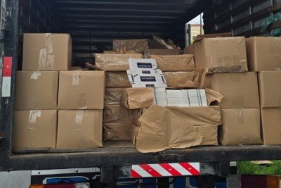 A carga de maços de cigarro falsificados apreendidos pela Polícia Civil -  (crédito: PCMG)