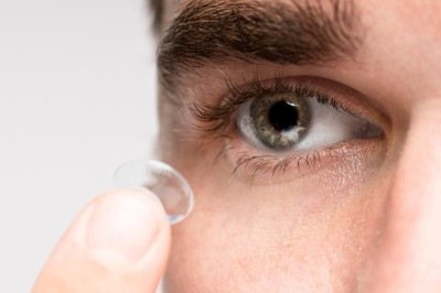 É importante respeitar o prazo de validade e guardar o estojo em um ambiente seco e limpo -  (crédito: FreePik)