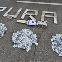 PM encontra malas recheadas de drogas em ônibus - PMDF/Divulgação