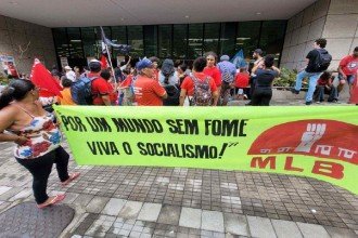 MLB realiza manifestações por cestas de natal em BH e outras cidades