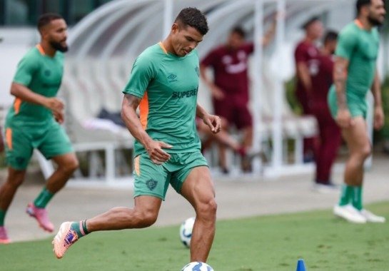 Clube europeu anuncia retorno de Thiago Silva, ex-Flu