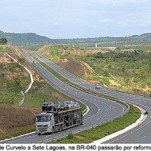 MG: carro cai em ribanceira na BR-040, e passageira morre - DNIT