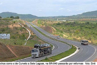 Acidente ocorreu no trecho da BR-040, próximo ao trevo de Sete Lagoas -  (crédito: DNIT)