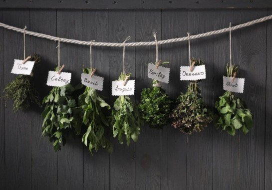 Defumação de 7 ervas – limpeza, cura e libertação para você e sua casa