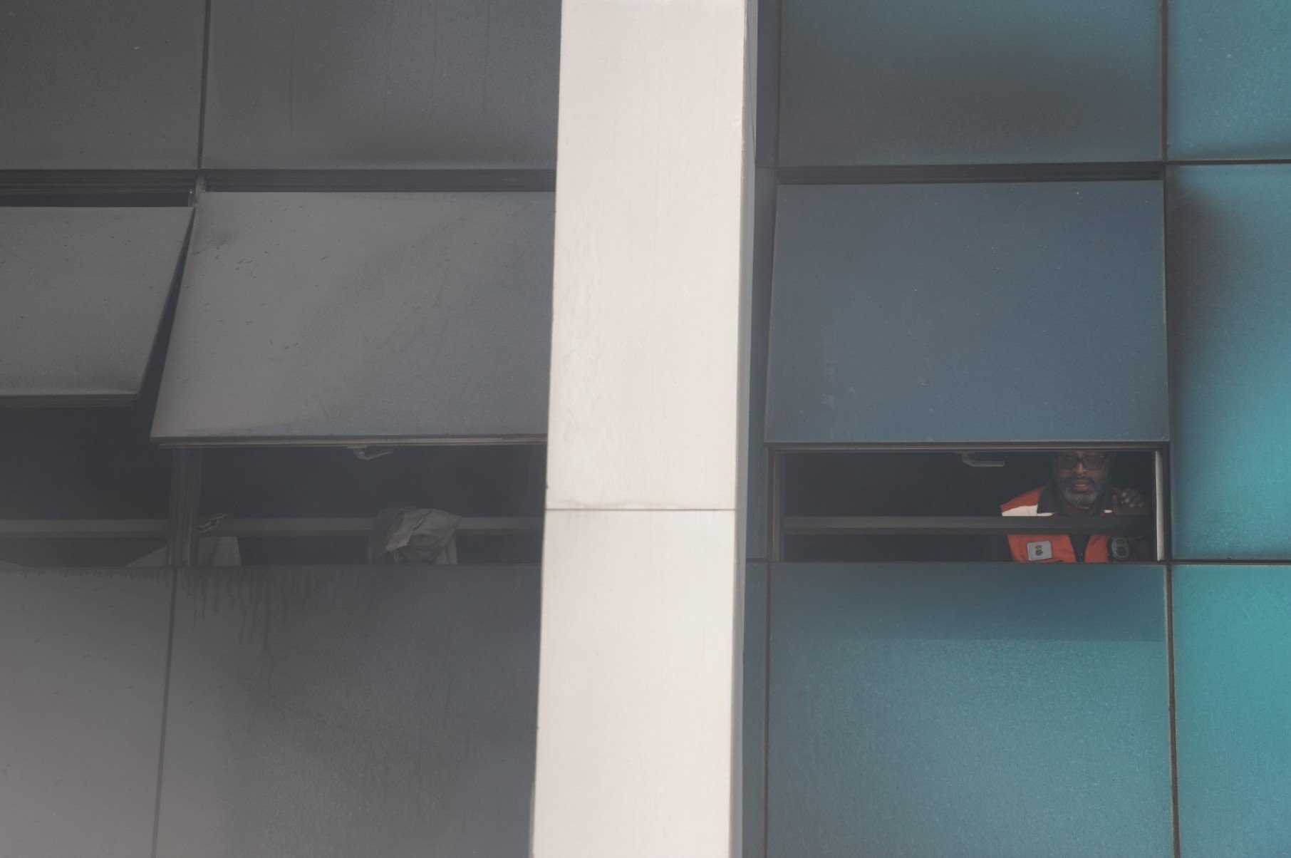 Incêndio atinge prédio da Emive na Raja Gabaglia, em BH-Alexandre Guzanshe/EM/D/A.Press