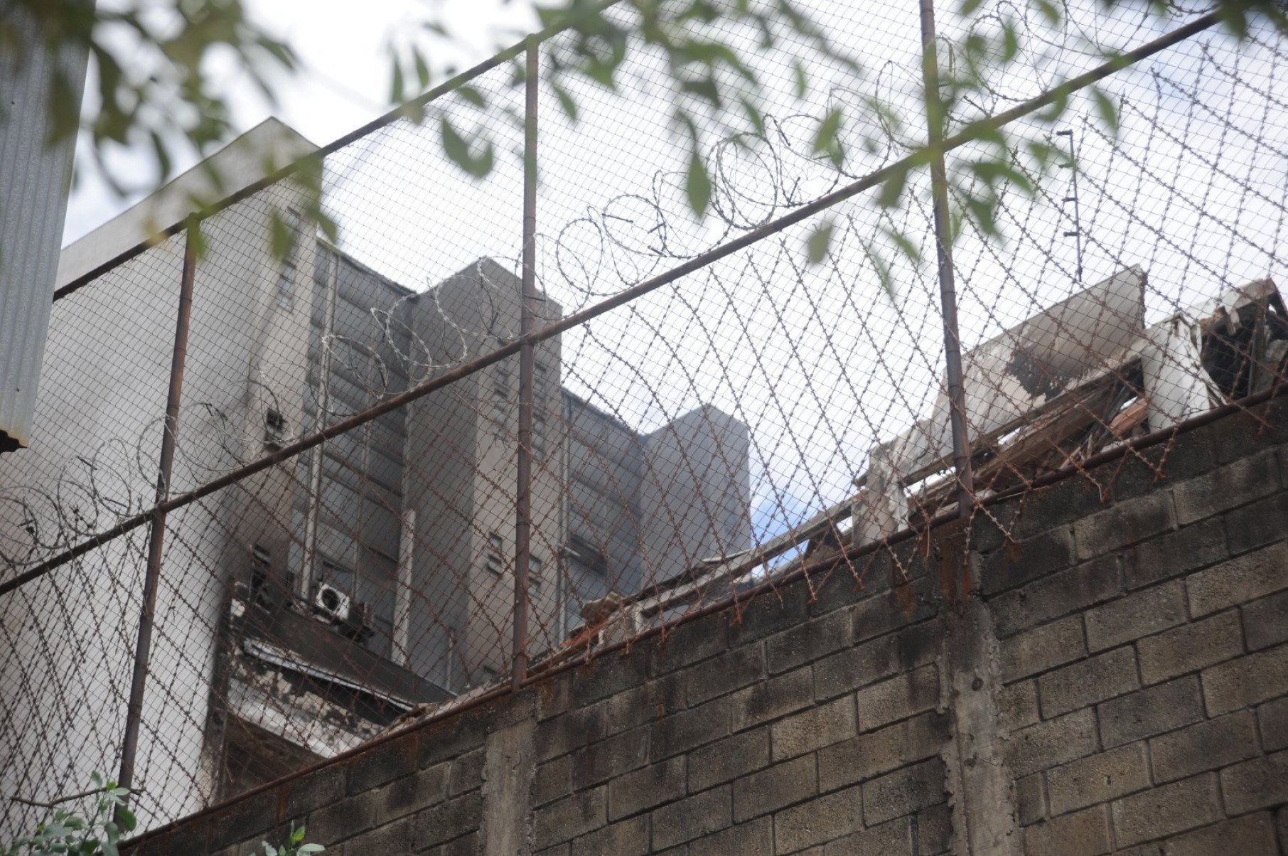 Incêndio atinge prédio da Emive na Raja Gabaglia, em BH-Alexandre Guzanshe/EM/D/A.Press