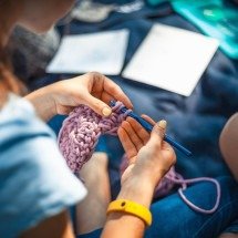 Terapia, renda e inovação: a contribuição do tricô para a sociedade - Pixabay 