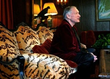 Uma entrevista do publisher da "Playboy", Hugh Hefner (1926-2017), foi o ponto de partida para Paul Preciado analisar a revista, projeto que resultou em sua tese de doutorado  -  (crédito: Gabriel Boys - 28/9/2007 / AFP)