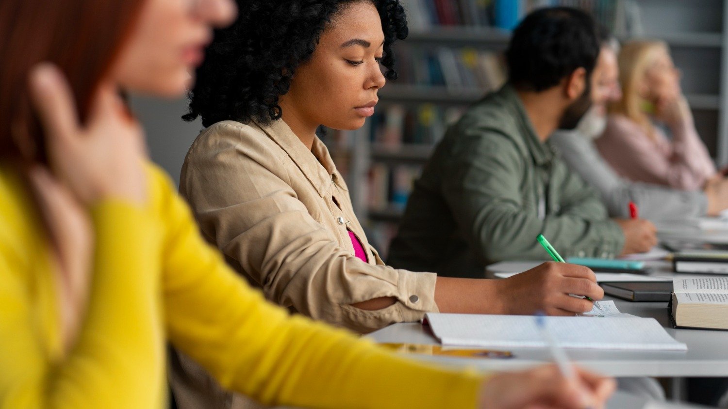 Pré-vestibular: como escolher o cursinho ideal para o seu objetivo - Freepik