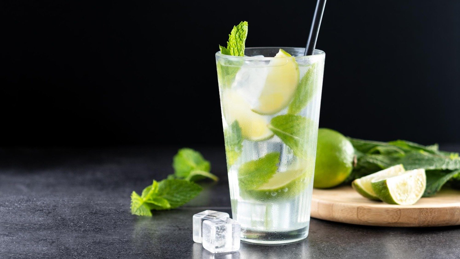 5 receitas de drinks refrescantes para fazer em casa e celebrar o verão - Freepik