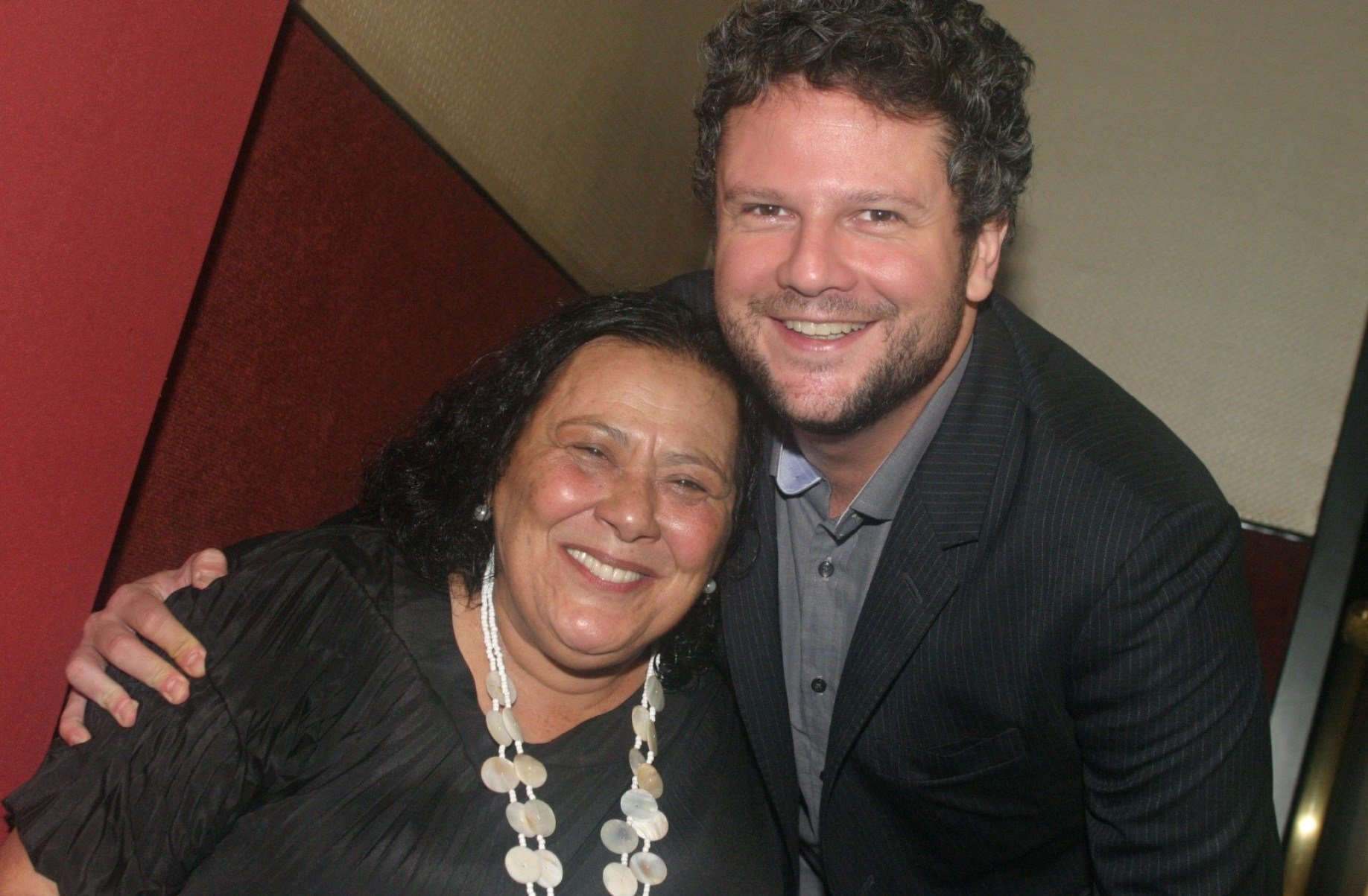 Em outubro de 2011,Teuda Bara e Selton Mello estiveram presentes na pr&eacute;-estreia de "O palha&ccedil;o", no P&aacute;tio Savassi, em Belo Horizonte. 