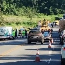 BR-040: acidente com três veículos causa uma morte e cinco feridos em Minas - Reprodução/Redes Sociais