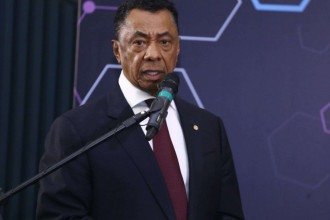 Damião Feliciano: o deputado que votava com a oposição e indicou filho para o governo