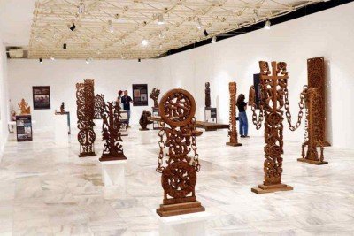 O Curador Faber Barbosa diz que GTO 'nunca foi para o exterior e, sem sair do lugar, talhou o mundo inteiro' -  (crédito: PAULO LACERDA/DIVULGAÇÃO)