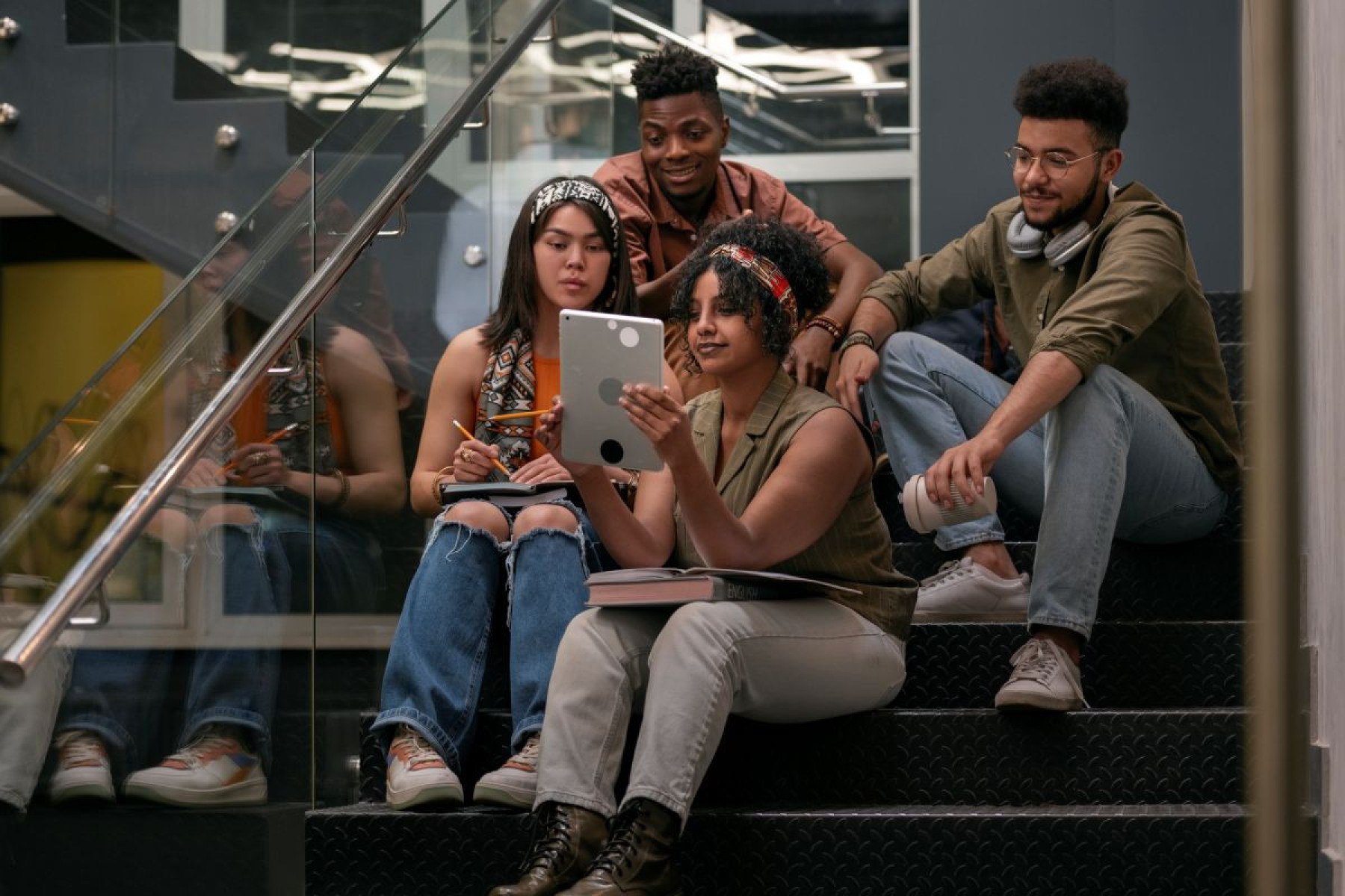 Shopee abre inscrições para o Programa de Estágio 2026
 - DINO